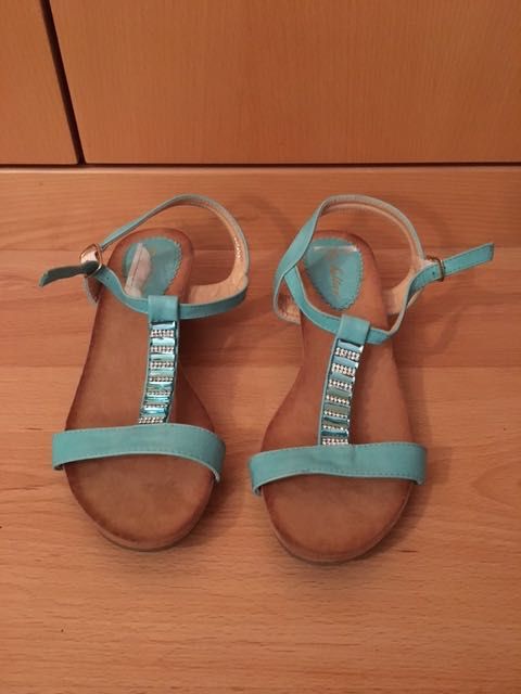 Sandálias Nº 38 Novas