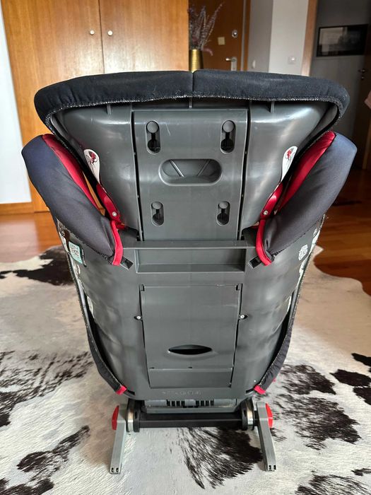 Cadeira auto p/ crianças entre os 4 e os 12 anos