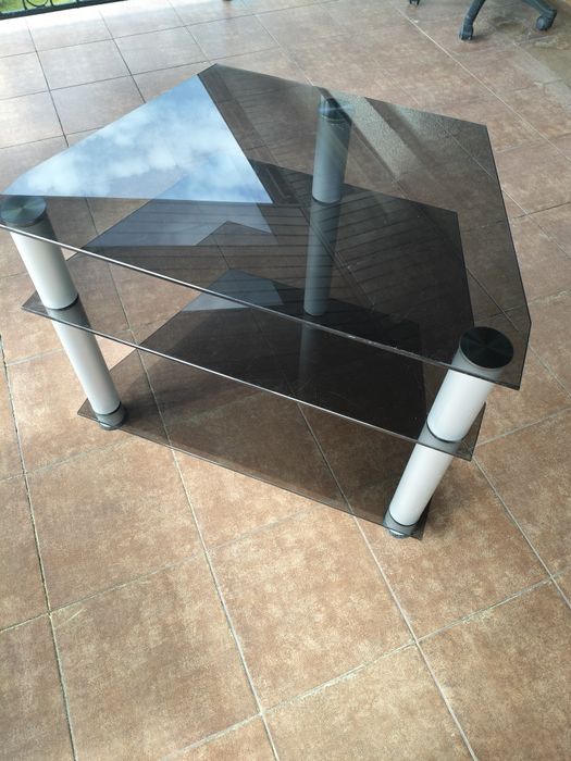 Stolik pod telewizor