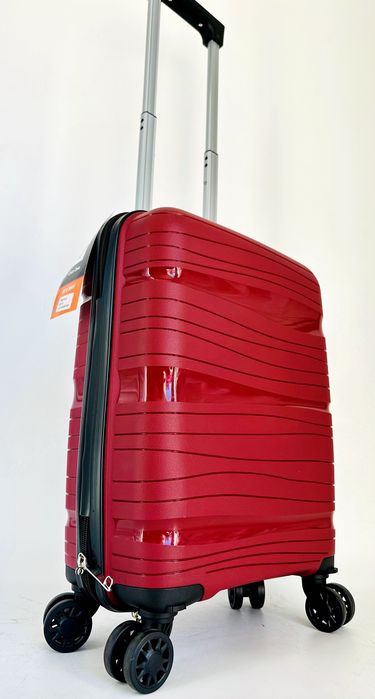 Nowa walizka niepękająca kabinowa 52 cm bordowa