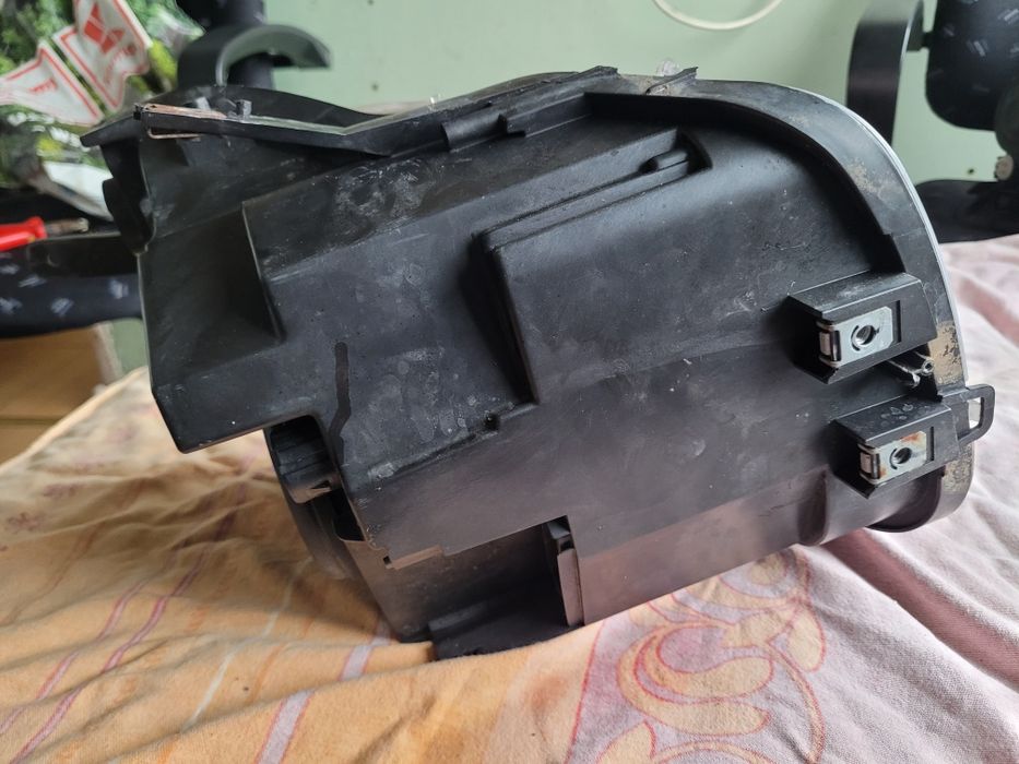 Alfa Romeo Mito lampa przednia prawa