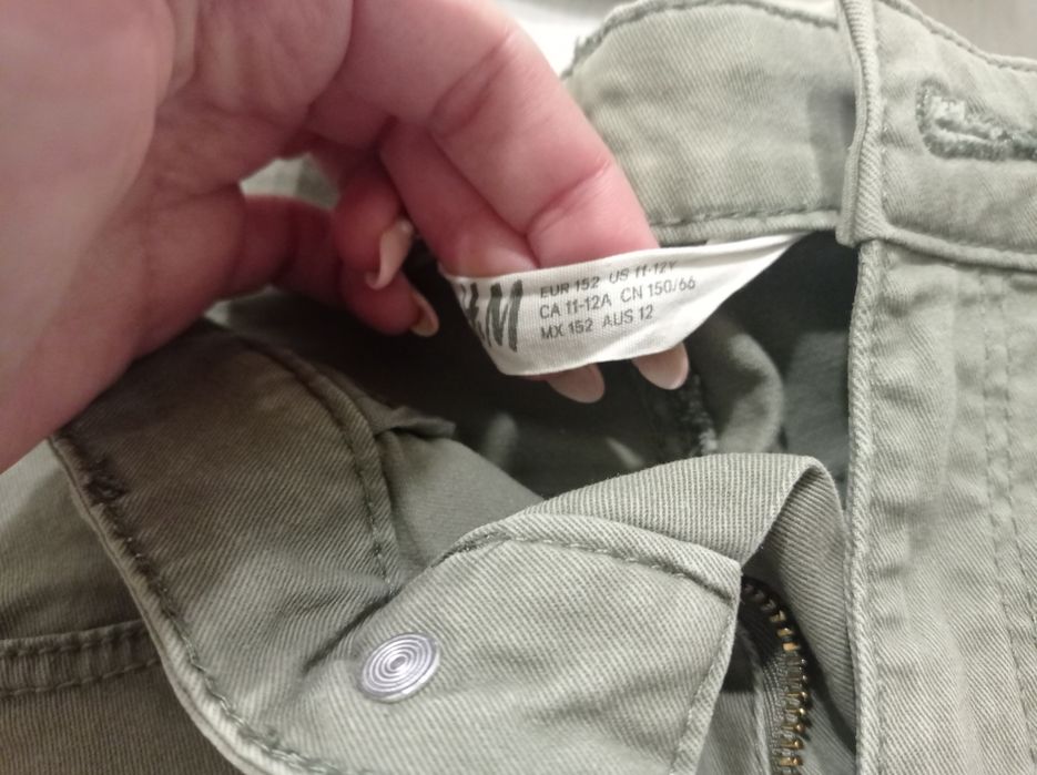 Krótkie spodenki dziewczęce rozm. 152