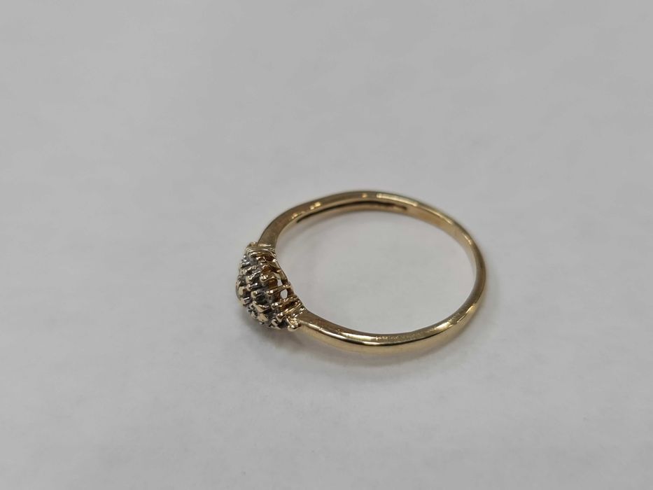 Apart! Piękny złoty pierścionek/ 585/ 0.14 CT! R10/ 25 brylantów