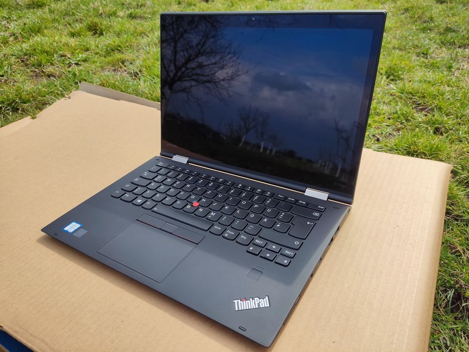 Ноутбук-планшет Lenovo yoga x1