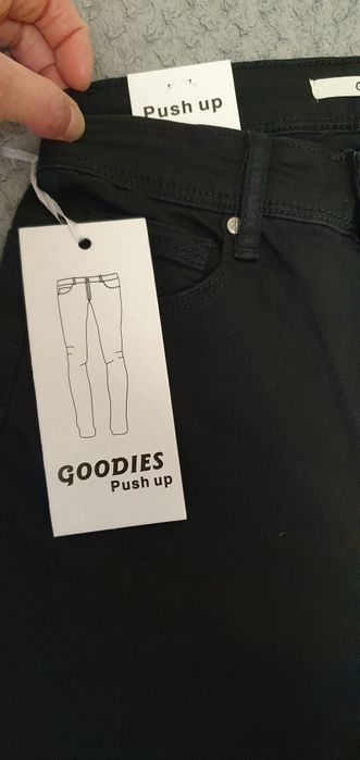 Sprzedam spodnie damskie Goodies. Nowe