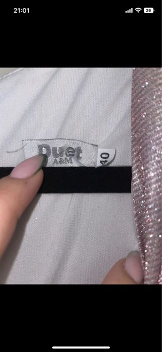 Piekna brokatowa sukienka z efektem Wow