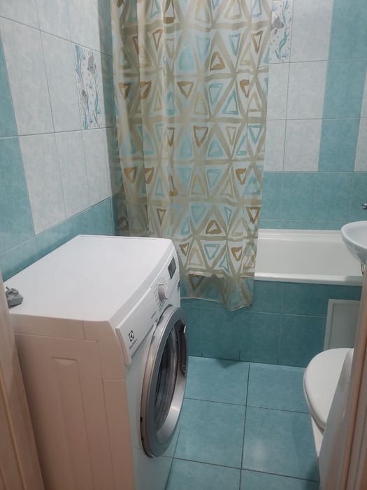 Здається 2 кімнатна квартра район 5/5