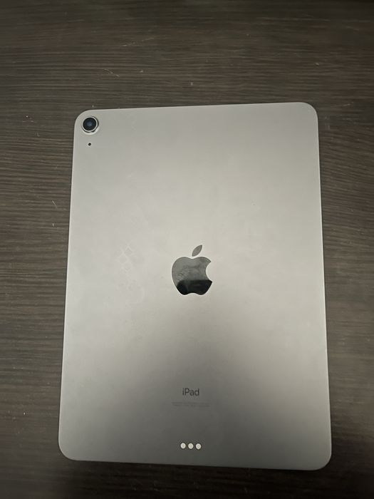 Apple Ipad Air 4  64 gb