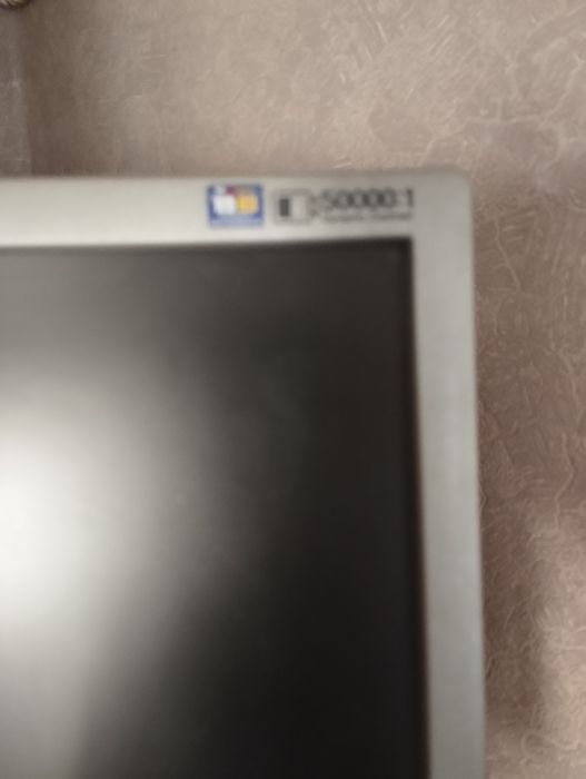 Продам монитор б/у