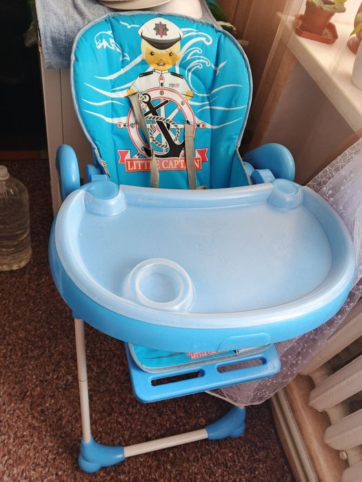 Годувальний столик