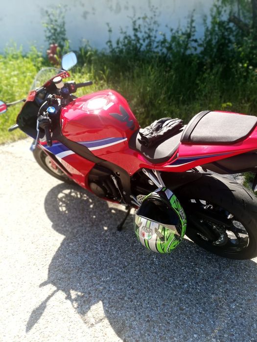 Vendo Honda CBR 600rr 08/25 - de origem