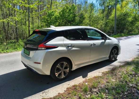 Бампер Nissan Leaf 2 Розборка Ніссан Ліф 2 Запчастини до Nissan Leaf 2 Рест