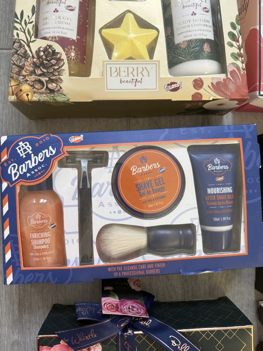 Mega Lote de Kits de Cosméticos, na compra de 4 ofereco 1