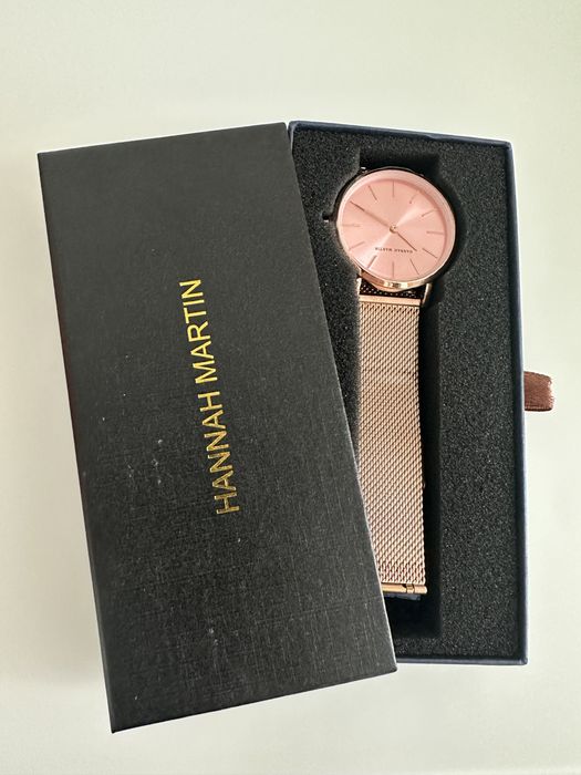 Жіночий годинник