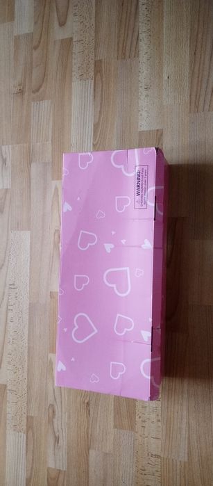 Коробка подарункова для ляльки