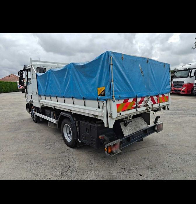 Camião basculante Iveco