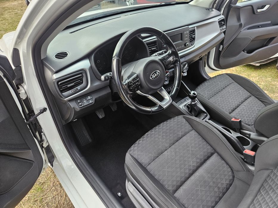 Kia  Rio  1.2b 16v