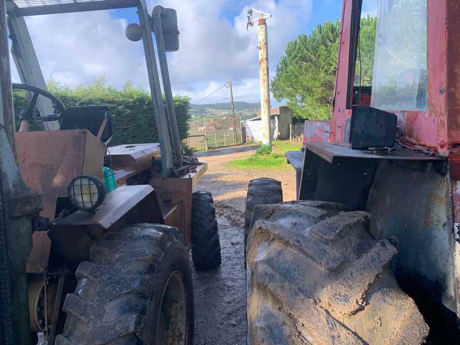 Empilhador 4x4 Manitou mafra