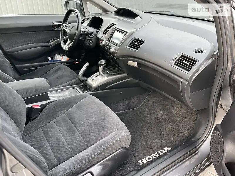 Продам honda civic 2009 гибрид