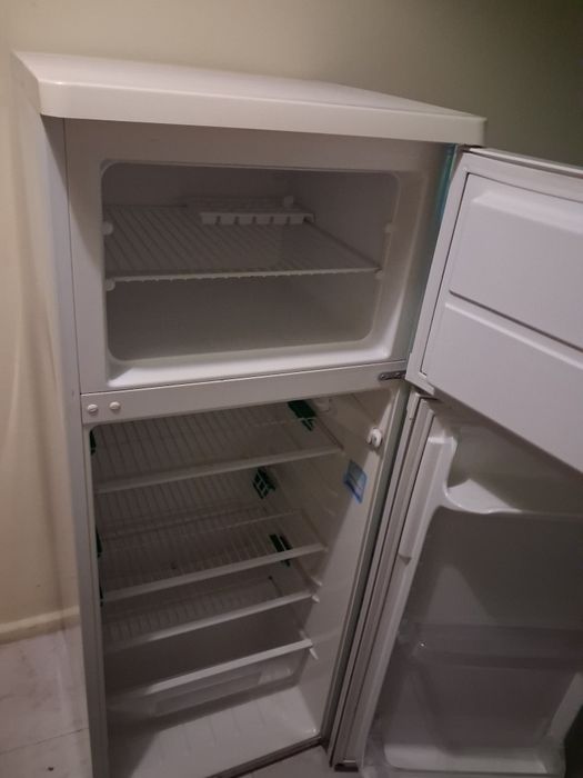 Frigorífico  zanussi  quase novo