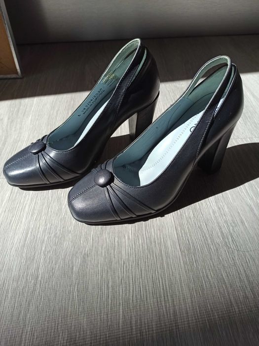 Sapatos Skypro de senhora com salto, hospedeira de bordo, 35