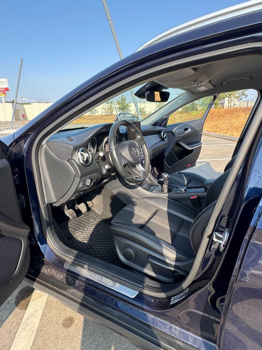 Mercedes GLA180d 2017