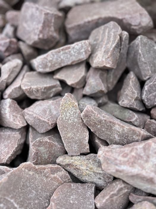 Малиновий кварцит для бані