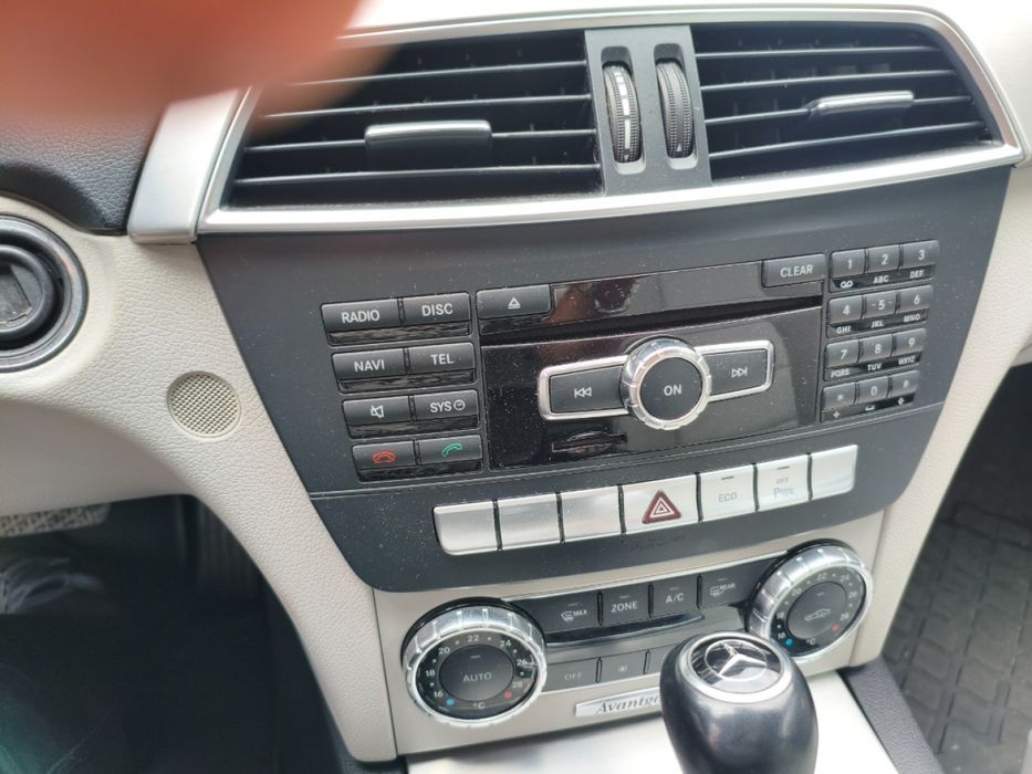 Mercedes-Benz Klasa C 180 BlueEFFICIENCY 7G-TRONIC Avantgarde