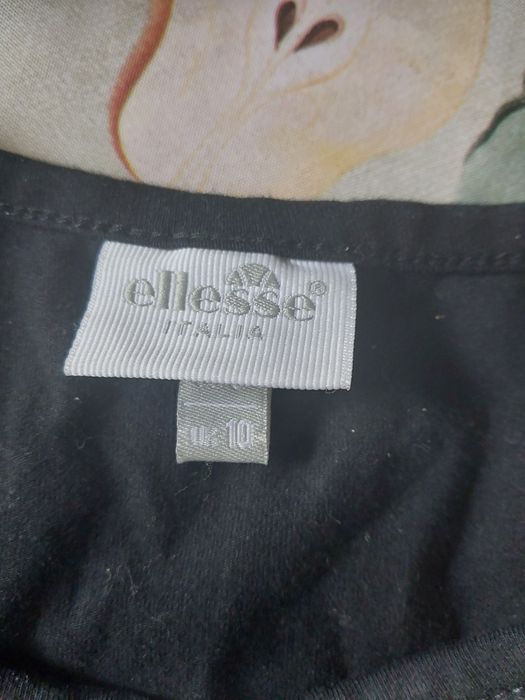 Top ellesse tamaho 38