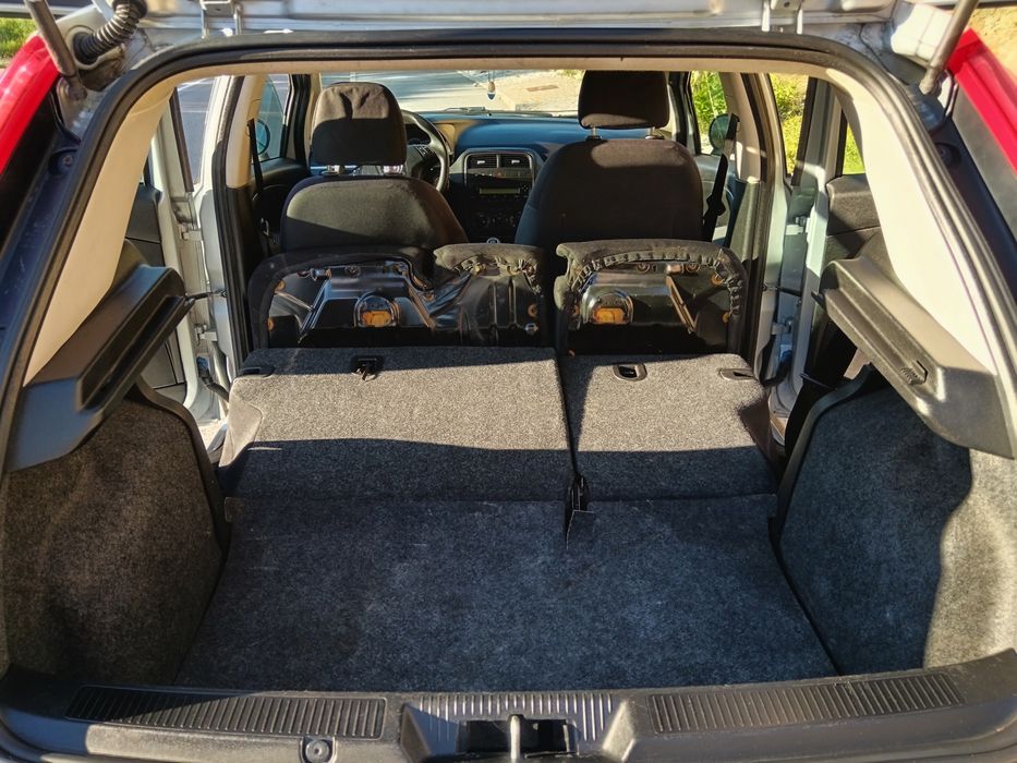 Fiat Grande Punto 1.3 MultiJet - Diesel - 5 Lugares - 5 Portas