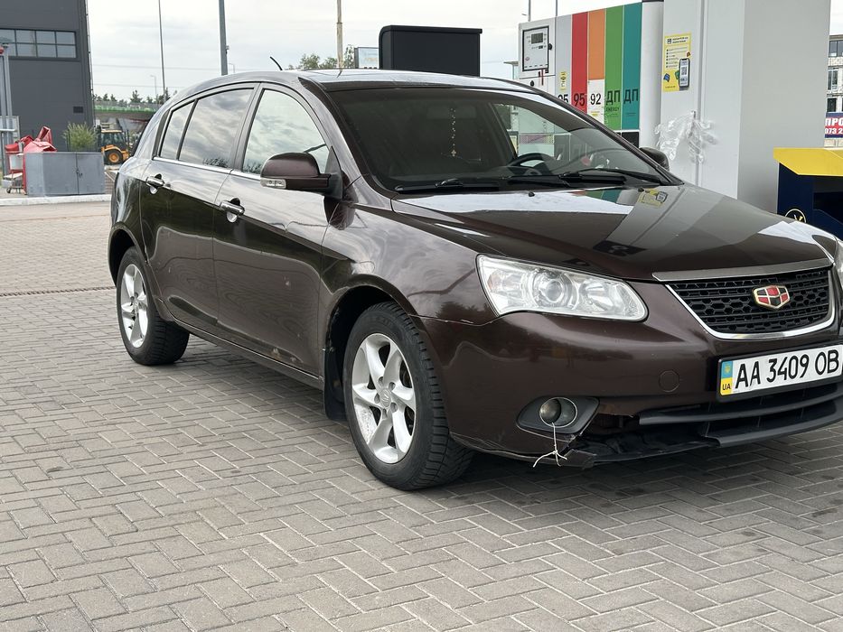 Geely Emgrand EC7 RV