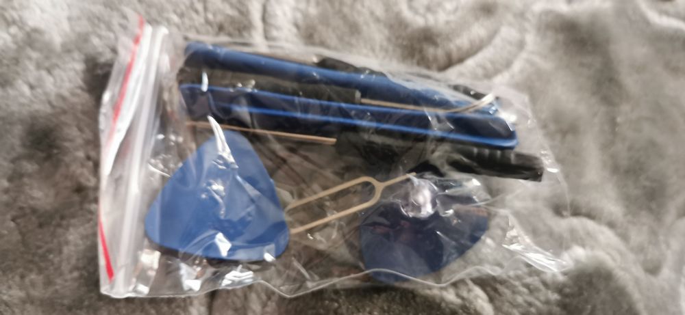 Zestaw narzędzi do naprawy telefonu