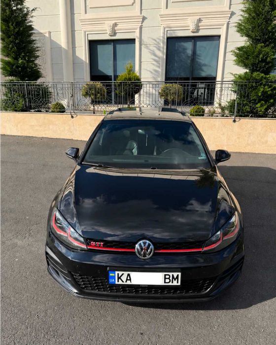 Volkswagen Golf GTI, 2019 року
