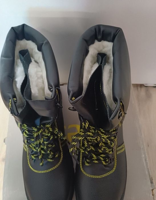 Męskie buty zimowe ocieplane wysokie Reis 45