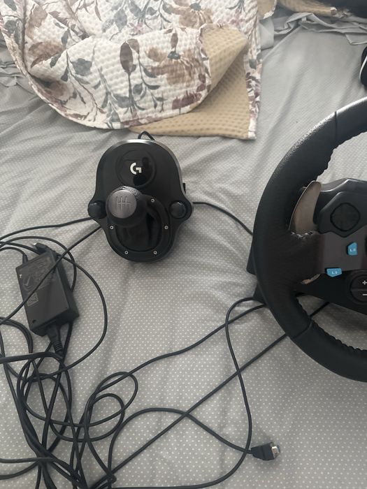 Logitech G G29 SE Driving Force Wheel y Shifter para Playstation & PC