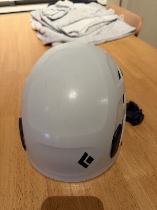 Capacete escalada Black Diamond Half Dome