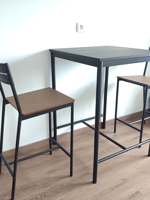 Mesa alta de cozinha/bar c/ 2 cadeiras (IKEA)