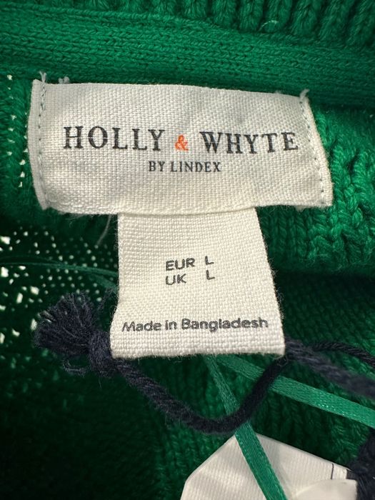 Sweter z długim rękawem i falbankami na ramionach