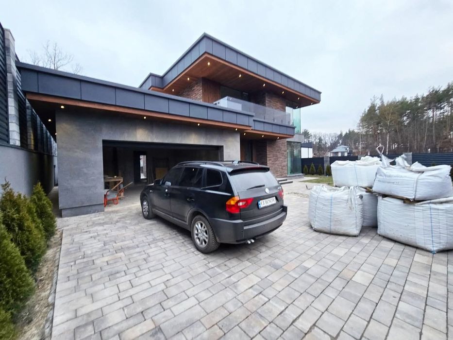 Будинок 280 м2 басейн сауна гараж  2 авто с. Ходосівка поруч Лісники