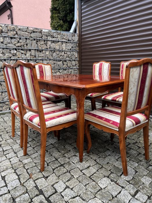 Stół Ludwik drewno orzech ala Ludwikowski Venus 1985r ( bez krzesel )