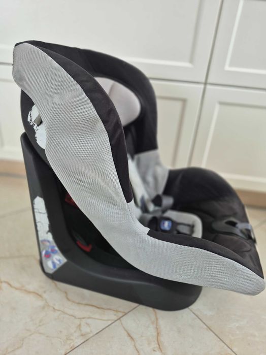 Дитяче автокрісло Chicco