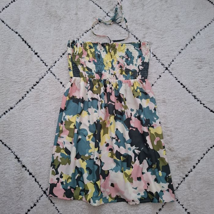 Letnia sukienka na gumce_ wiązana na szyi_Primark_ M