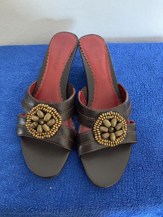 Klapki Clara Barson 40 brązowe