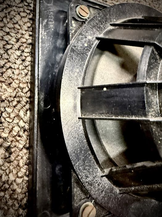 Oryginalny głośnik drzwiowy Nokia wraz z maskownicą Vw Golf/Jetta mk2.