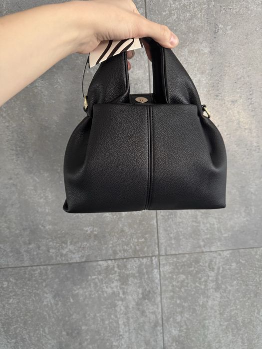 Nowa czarna mała polene neuf mini chmurka skórzana do ręki z paskiem