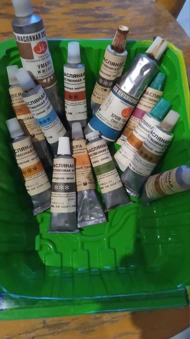 Краска художественная масляная / качество / много цветов (Подольск)