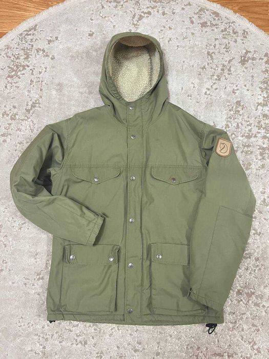 Зимняя мужская куртка fjallraven greenland на флисовой подкладке.