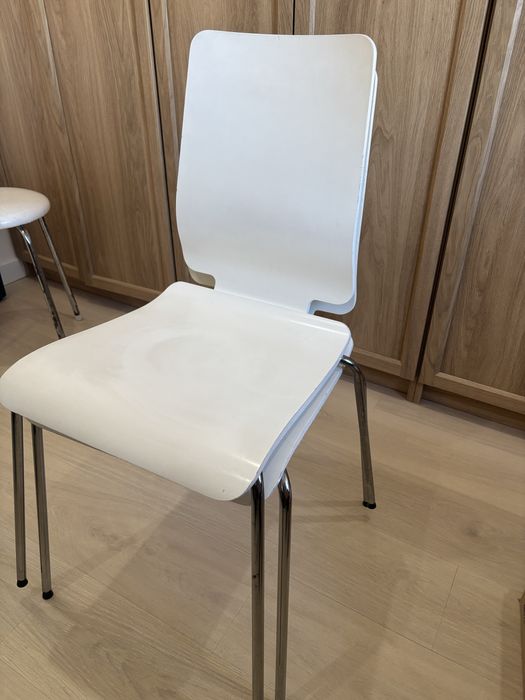 cadeira branca ikea