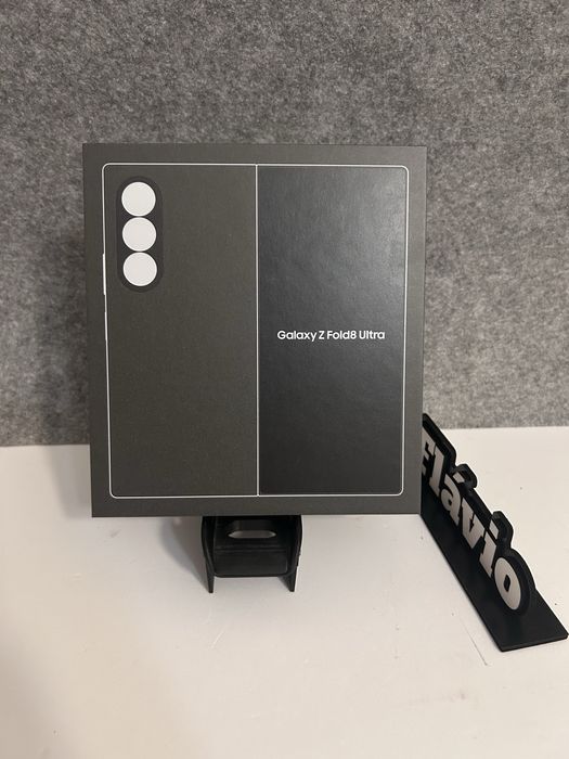 Troco/Vendo Samsung Z Fold 8 Ultra 256GB Preto selado