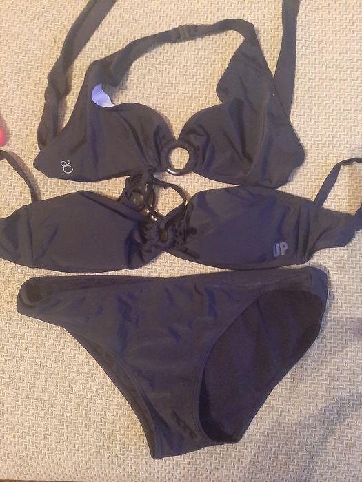 Продам купальник фірмовий